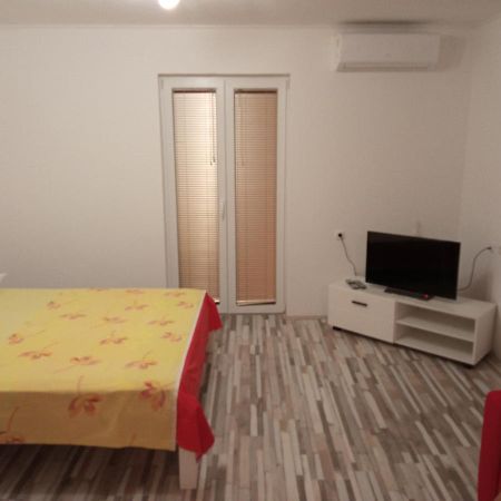Studio Apartman Matkovic Imotski Eksteriør bilde